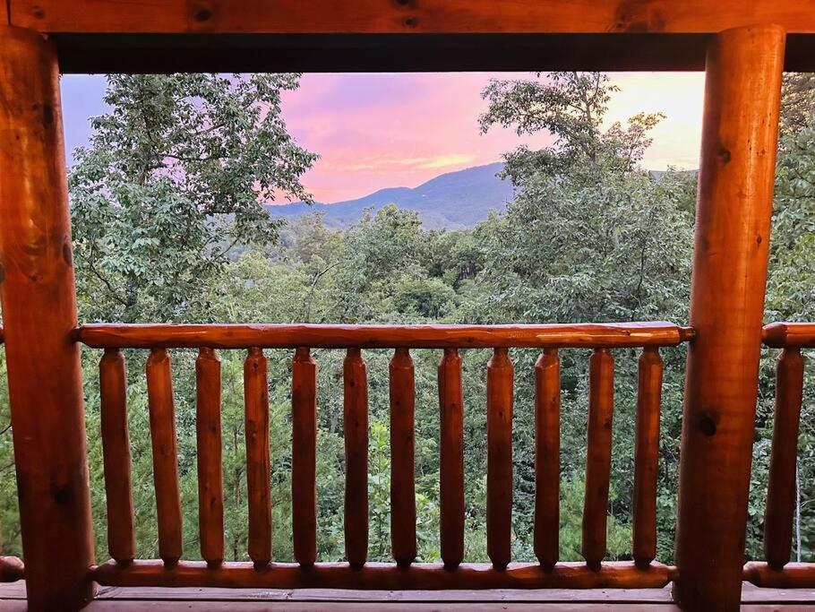 Cabin-N-Smokys! Indoor Resort Pool Views Hot Tub Game Room Sevierville Eksteriør bilde