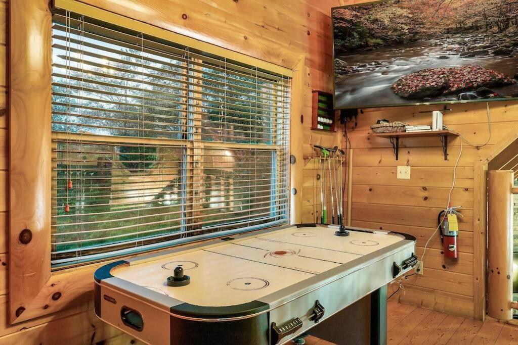 Cabin-N-Smokys! Indoor Resort Pool Views Hot Tub Game Room Sevierville Eksteriør bilde